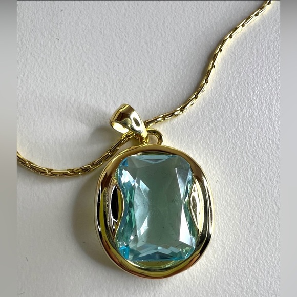 Beautiful color turquoise pendant necklace - Picture 3 of 4